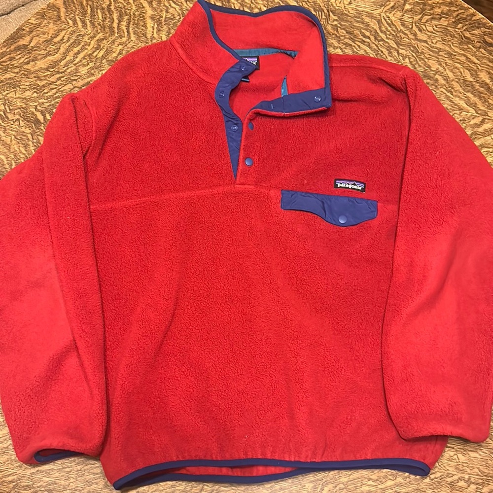 Patagonia - Men’s Red Lightweight Synchilla